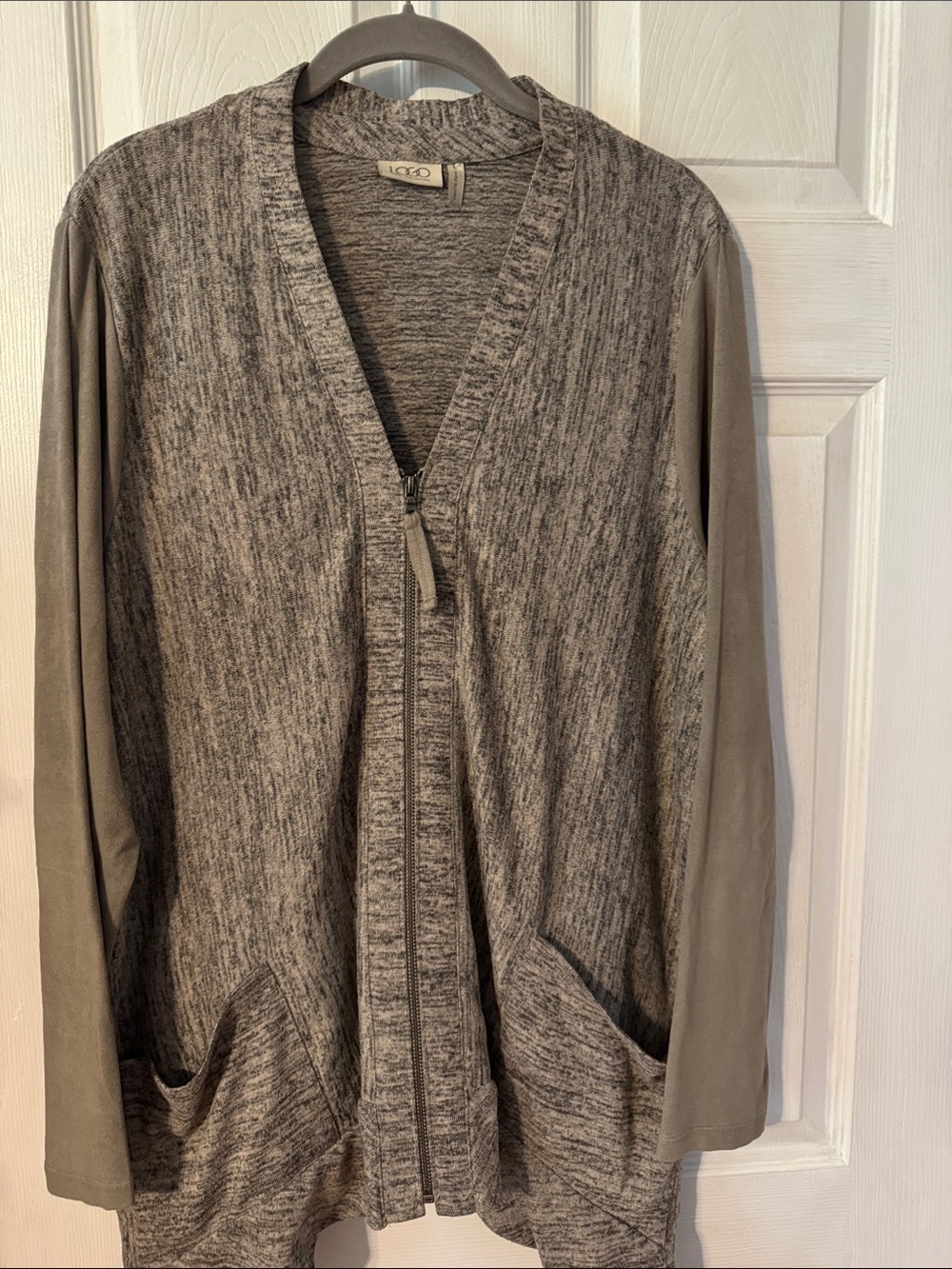LOGO by Lori Goldstein Heathered Gray Zip-Front Cardigan